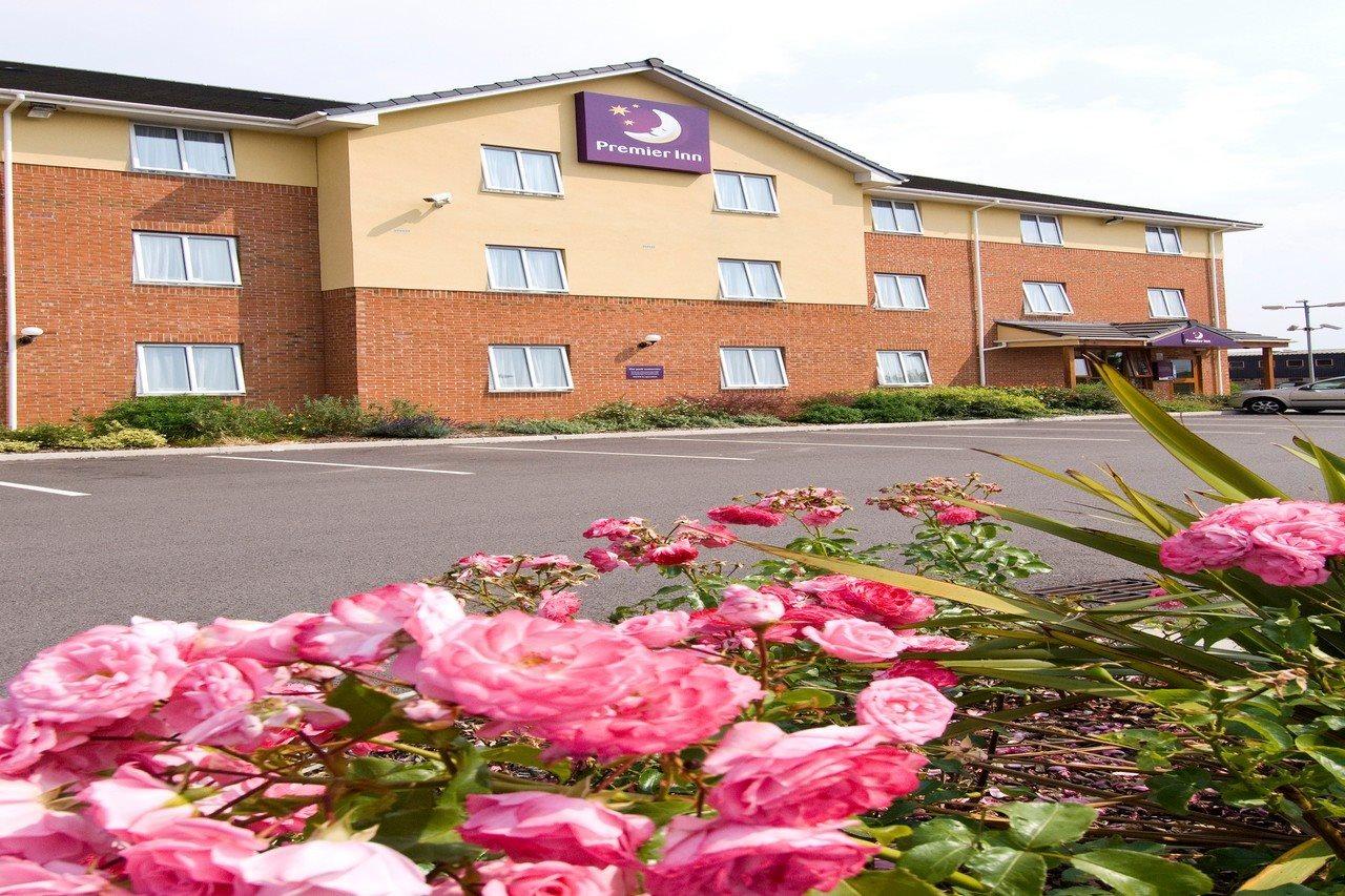 Premier Inn Swindon Central Bagian luar foto