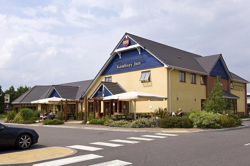 Premier Inn Swindon Central Bagian luar foto